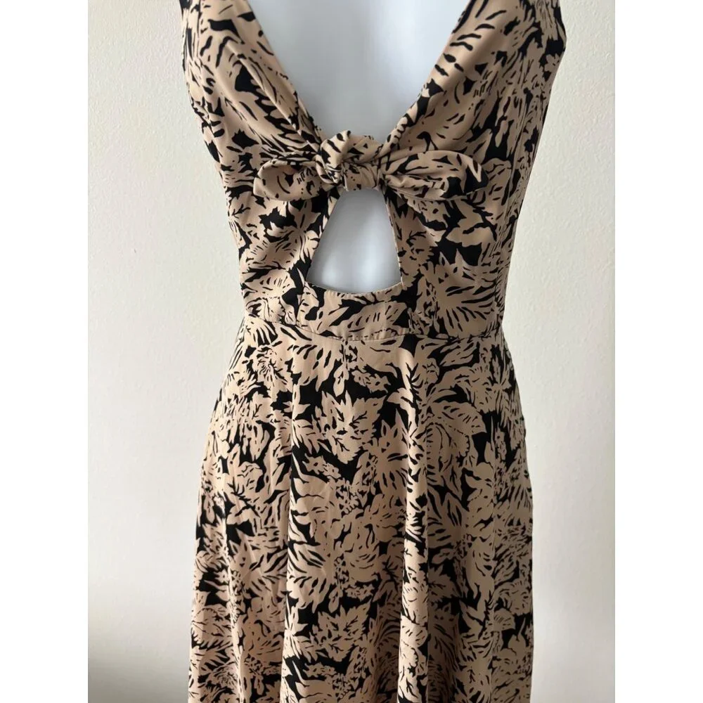 Y2K Floral Mini Dress M Skater Tie Front Back Cutout Festival Boho Chic Resort - Picture 8 of 13